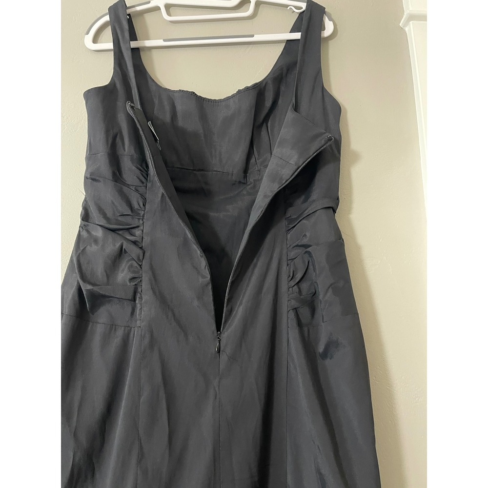 Betsy & Adam Black Ruched Bubble Hem Cocktail Dress Square Neck Size 12 - Picture 10 of 10